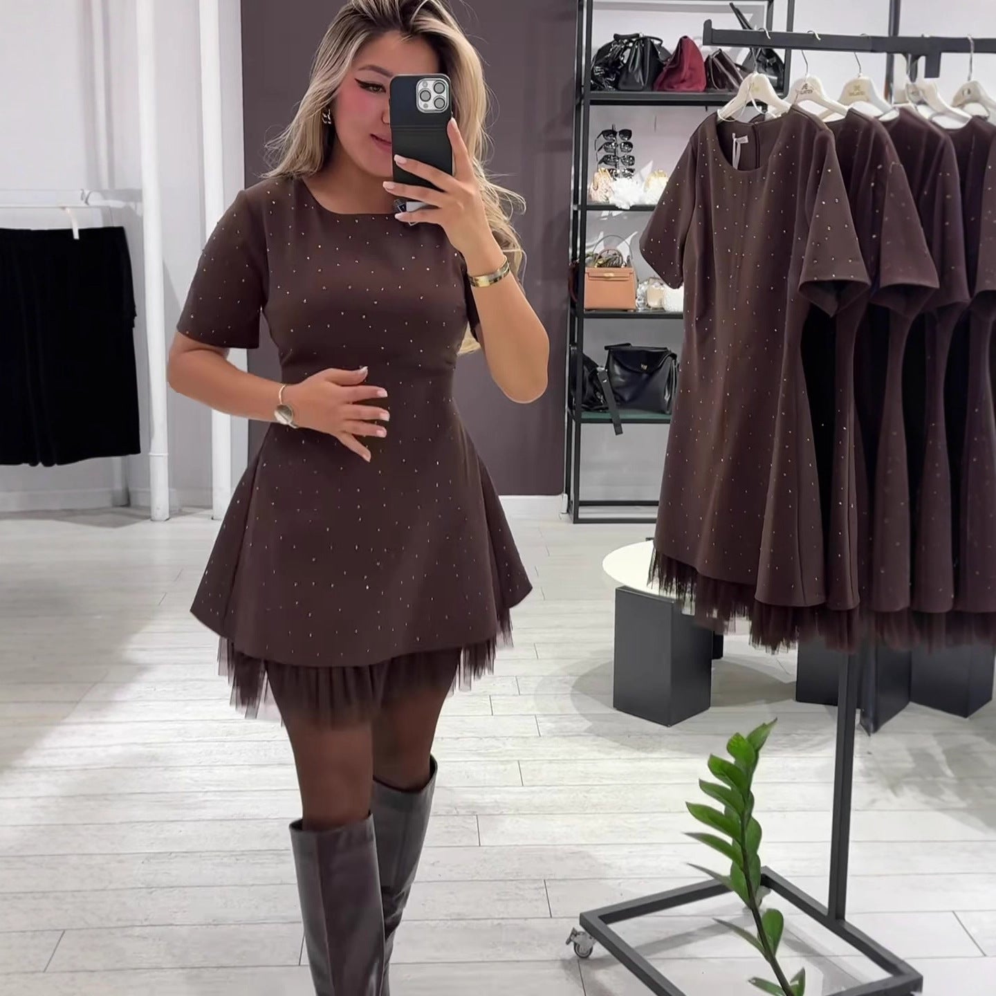Round Neck Short Sleeve Slim Fit Midi Dress