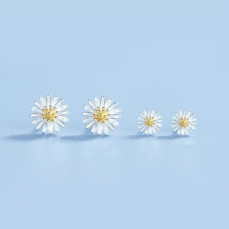 Sterling Silver Daisy Stud Earrings