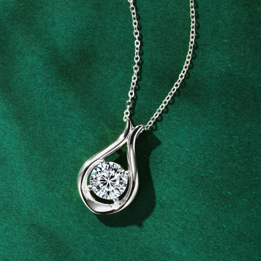 2 Carat Moissanite Pendant Necklace in 925 Silver