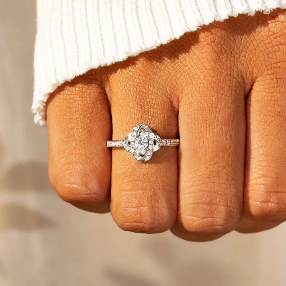 Zircon Inlaid Ring in 925 Sterling Silver