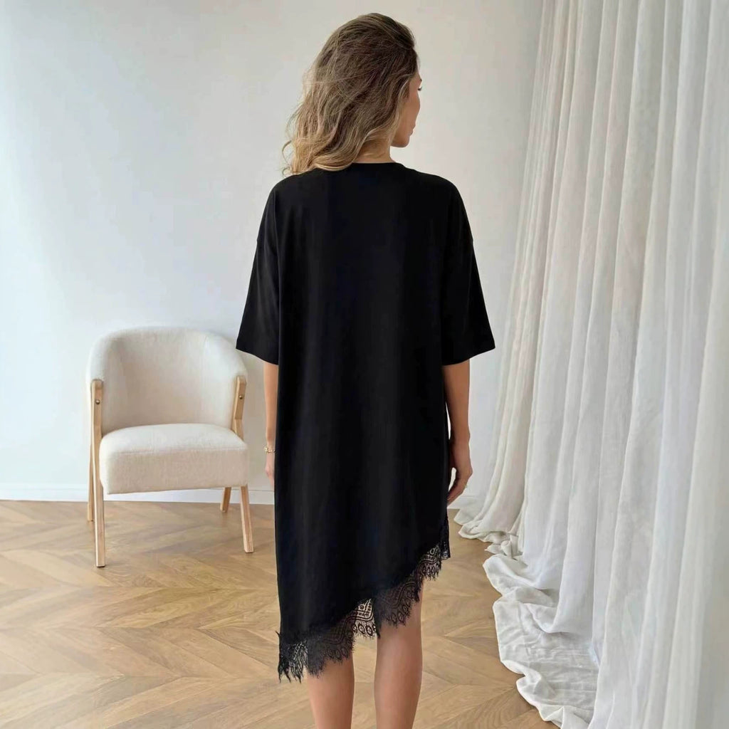 Vestido largo sin mangas con estampado floral, cuello redondo y volantes escalonados