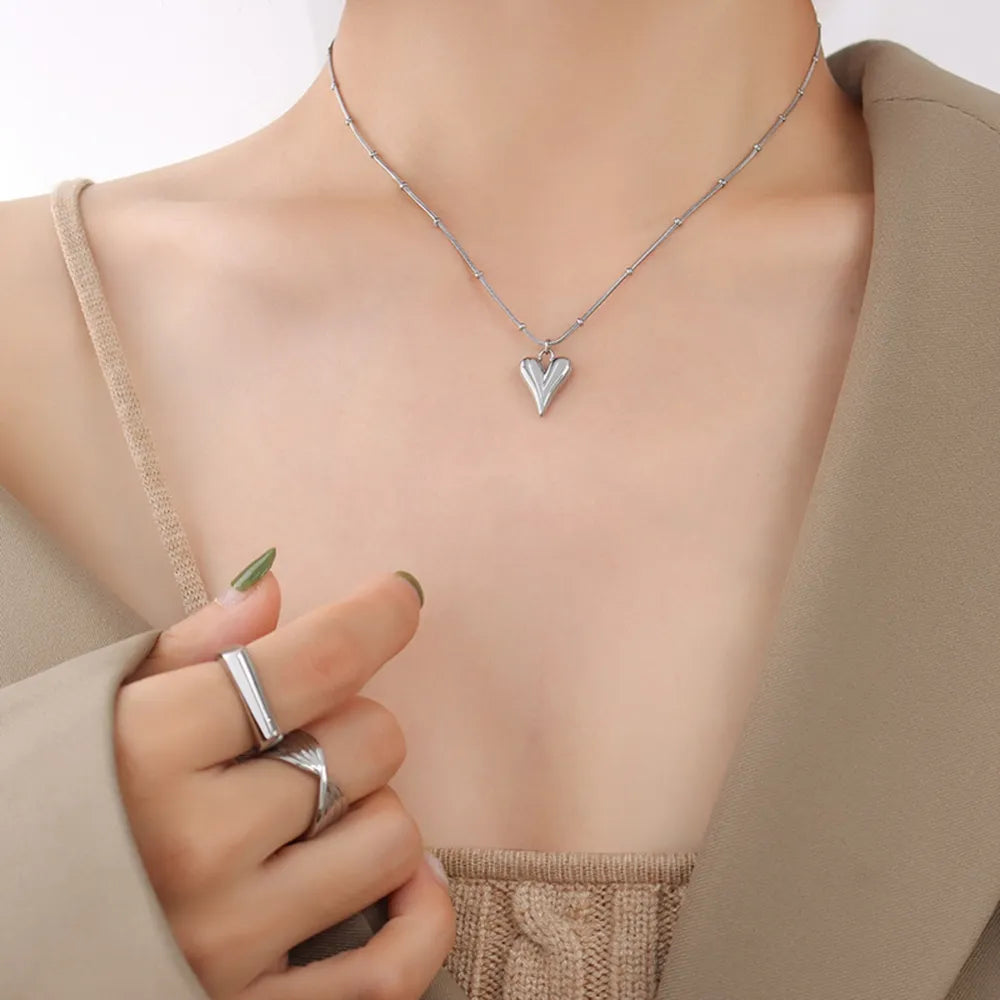 Minimalist Heart Necklace in 18K Gold Plated Titanium