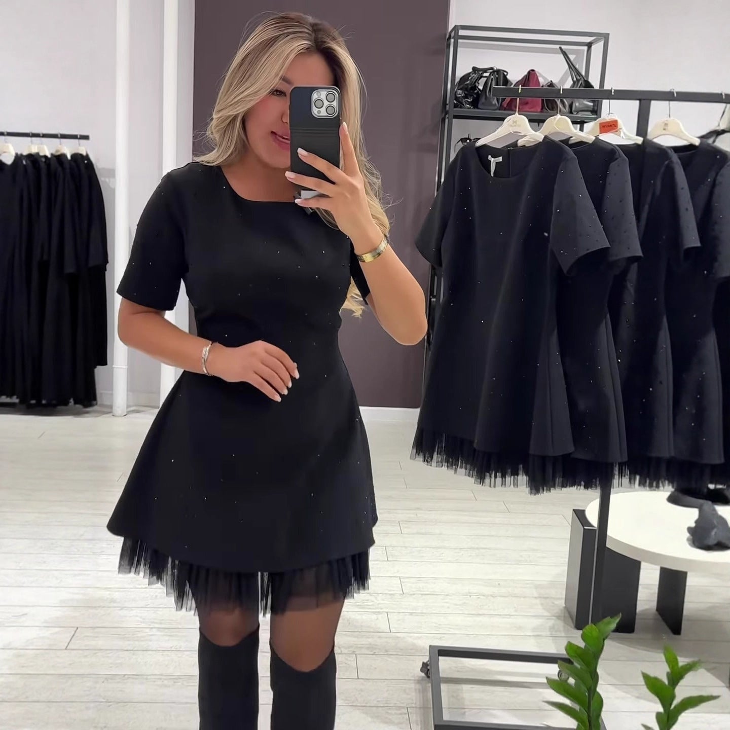 Round Neck Short Sleeve Slim Fit Midi Dress