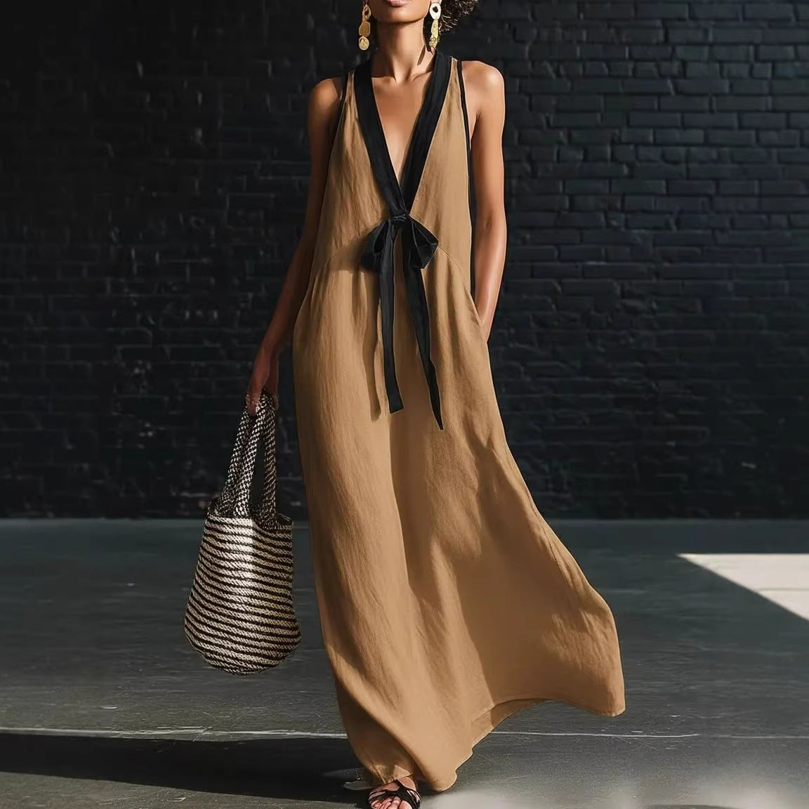 V-Neck Strapless Sleeveless Resort-Style Elegant Maxi Dress