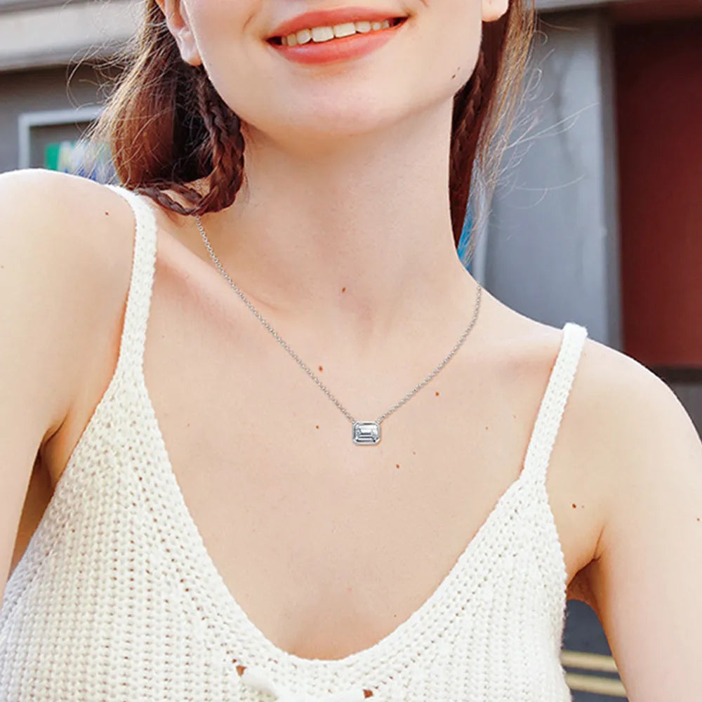 1 Carat Moissanite Pendant Necklace in 925 Silver